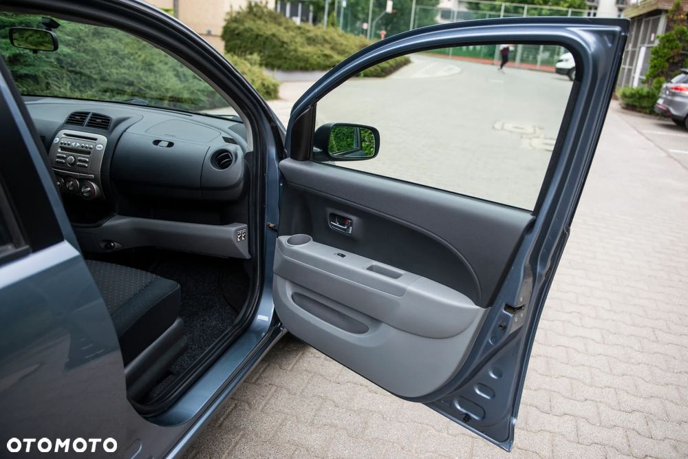 Daihatsu Sirion 1.3 CooLine - 22