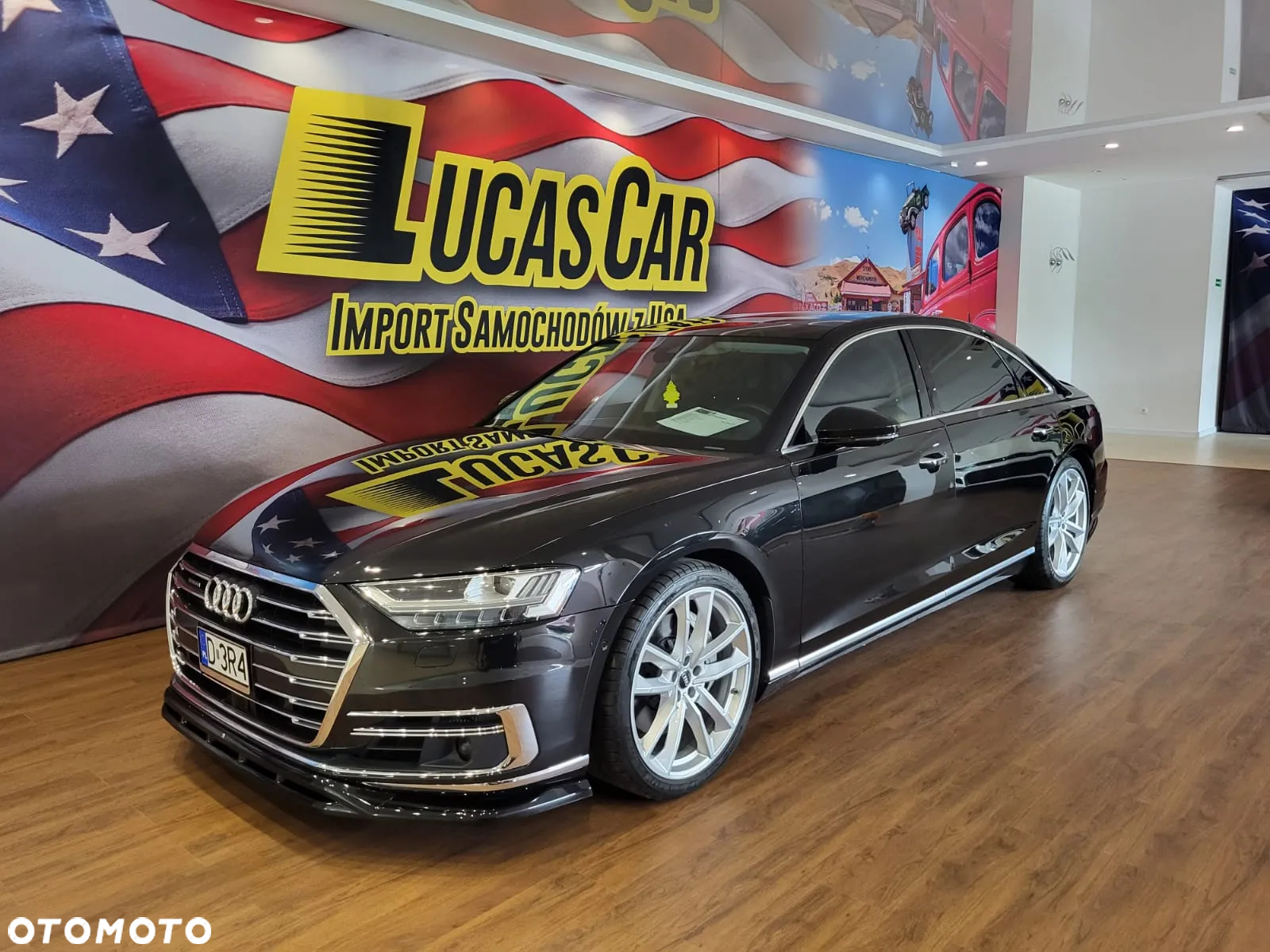 Audi A8 - 4