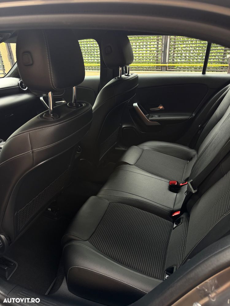 Mercedes-Benz A 180 d Aut. - 7