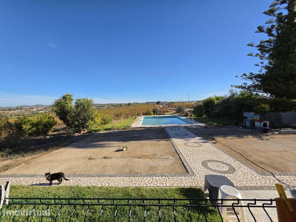 Monte T3 com Piscina inserido em 16 Hectares, sendo 11 hectares de ... - Grande imagem: 4/38
