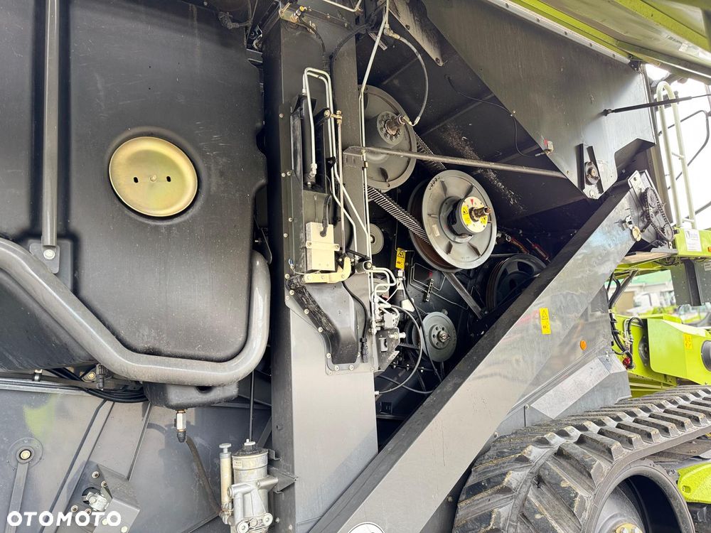 Claas Lexion 750TT z hederem - 17