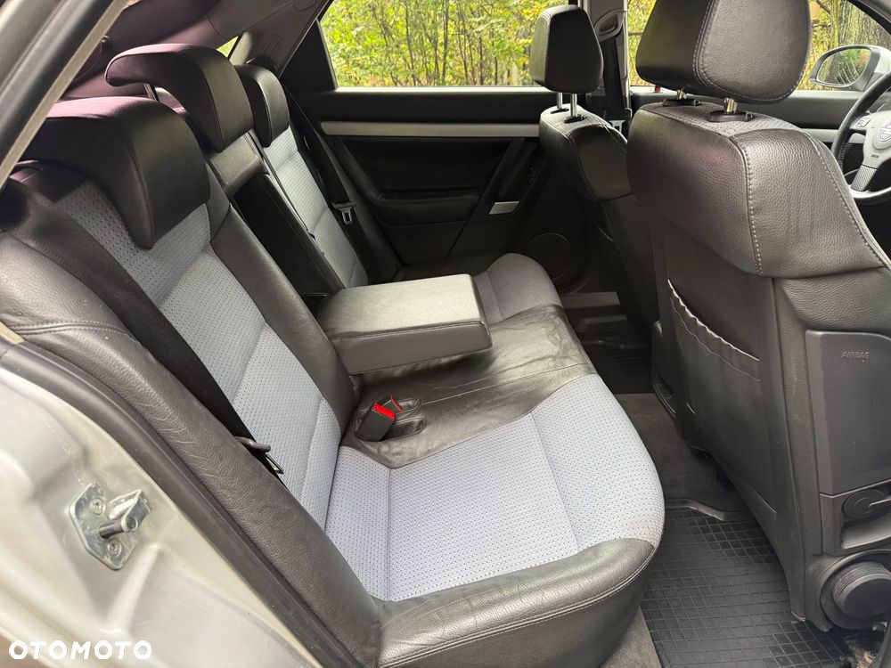 Opel Vectra GTS 3.0 V6 CDTI - 19