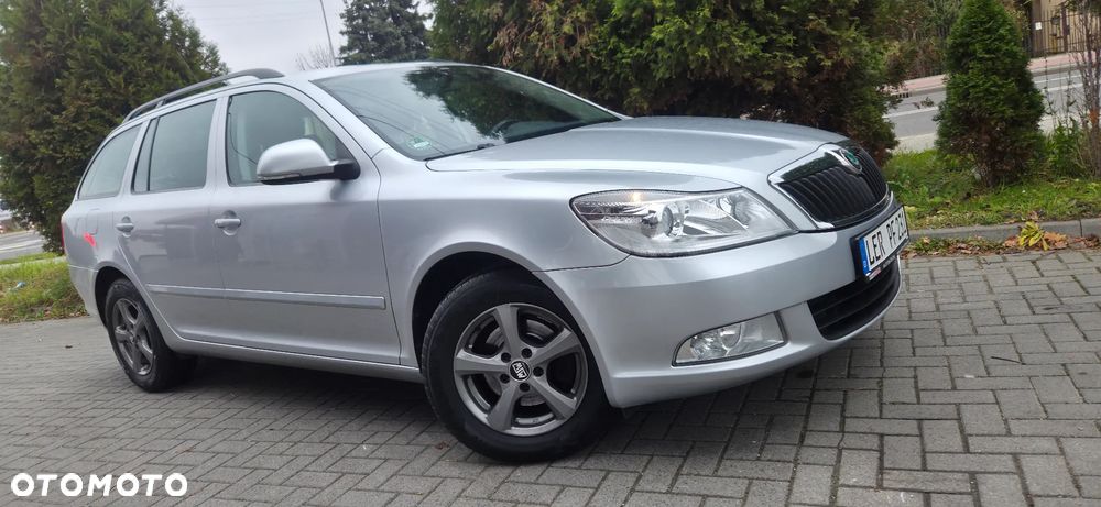 Skoda Octavia 1.6 TDI DPF Ambiente - 20