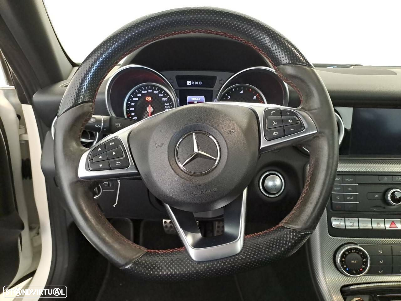 Mercedes-Benz SLC 180 - 12