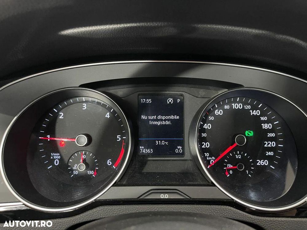 Volkswagen Passat 2.0 TDI DSG Highline - 27