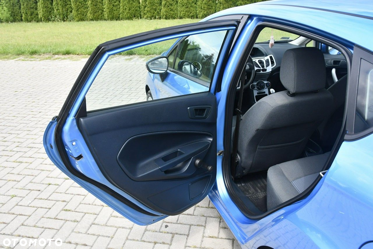 Ford Fiesta - 16