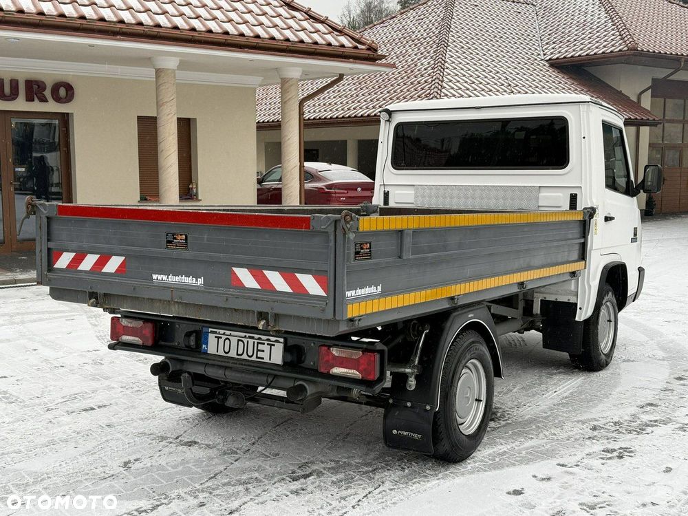 Mercedes-Benz MB 100 - 19