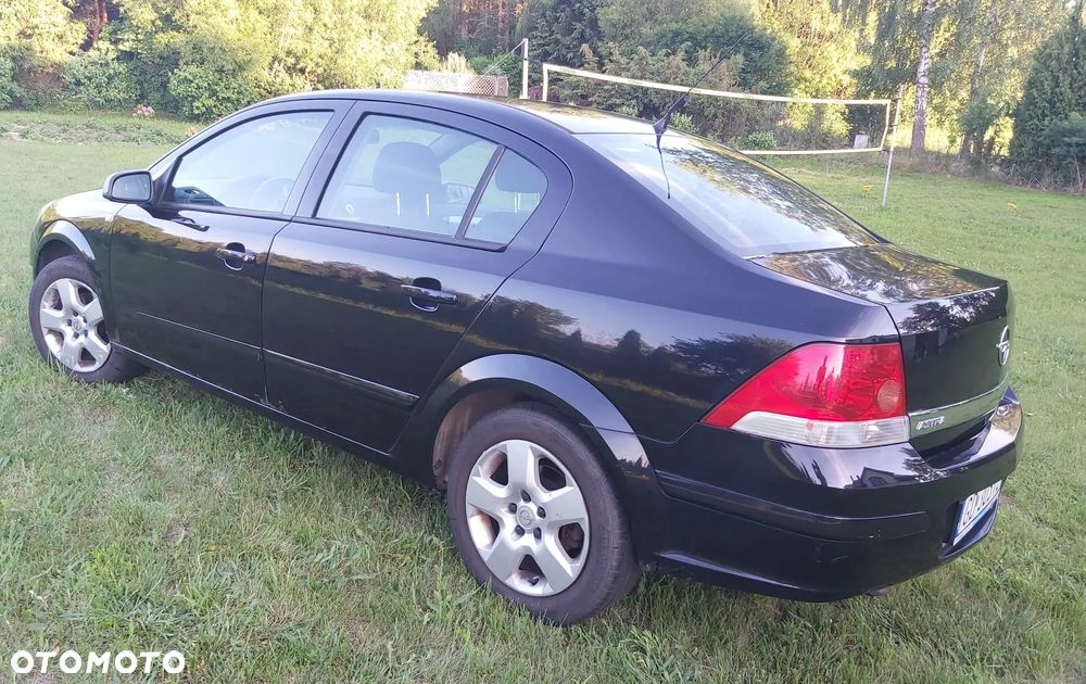 Opel Astra 1.6 Edition - 4