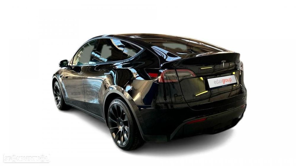 Tesla Model Y Standard - 2