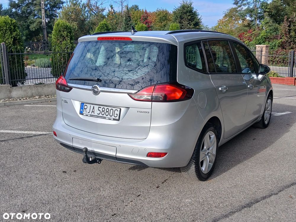 Opel Zafira - 9