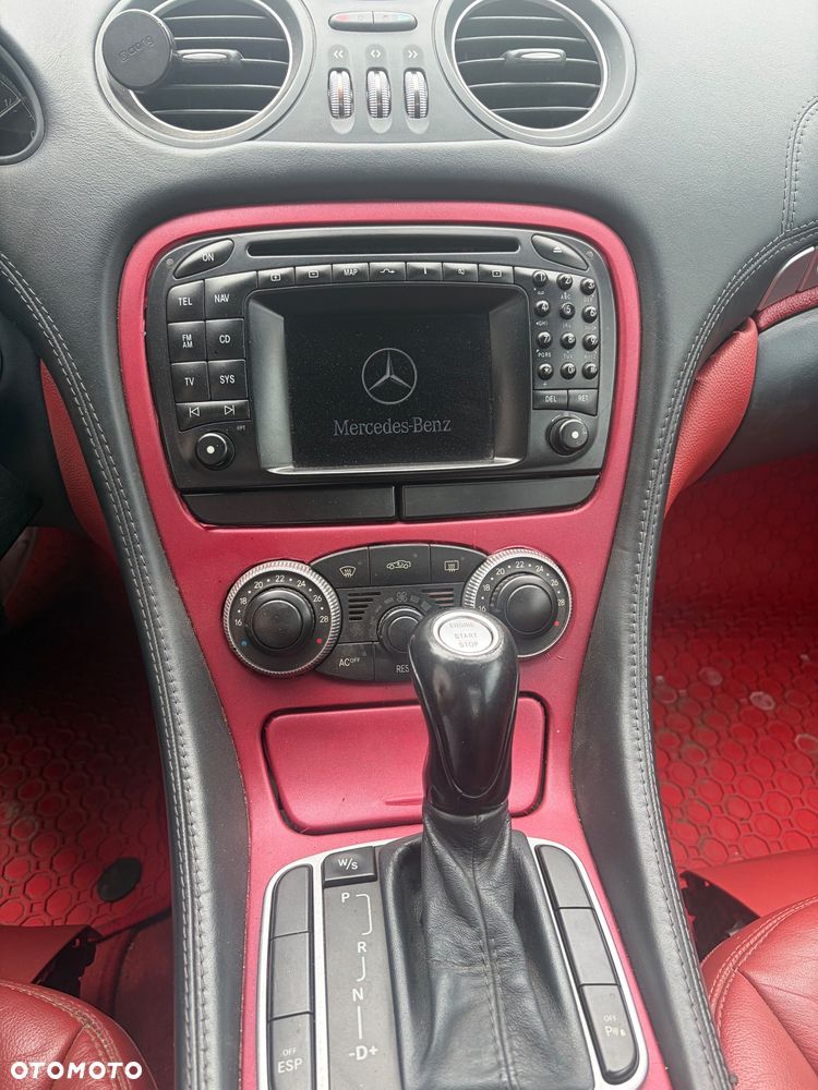 Mercedes-Benz SL - 17