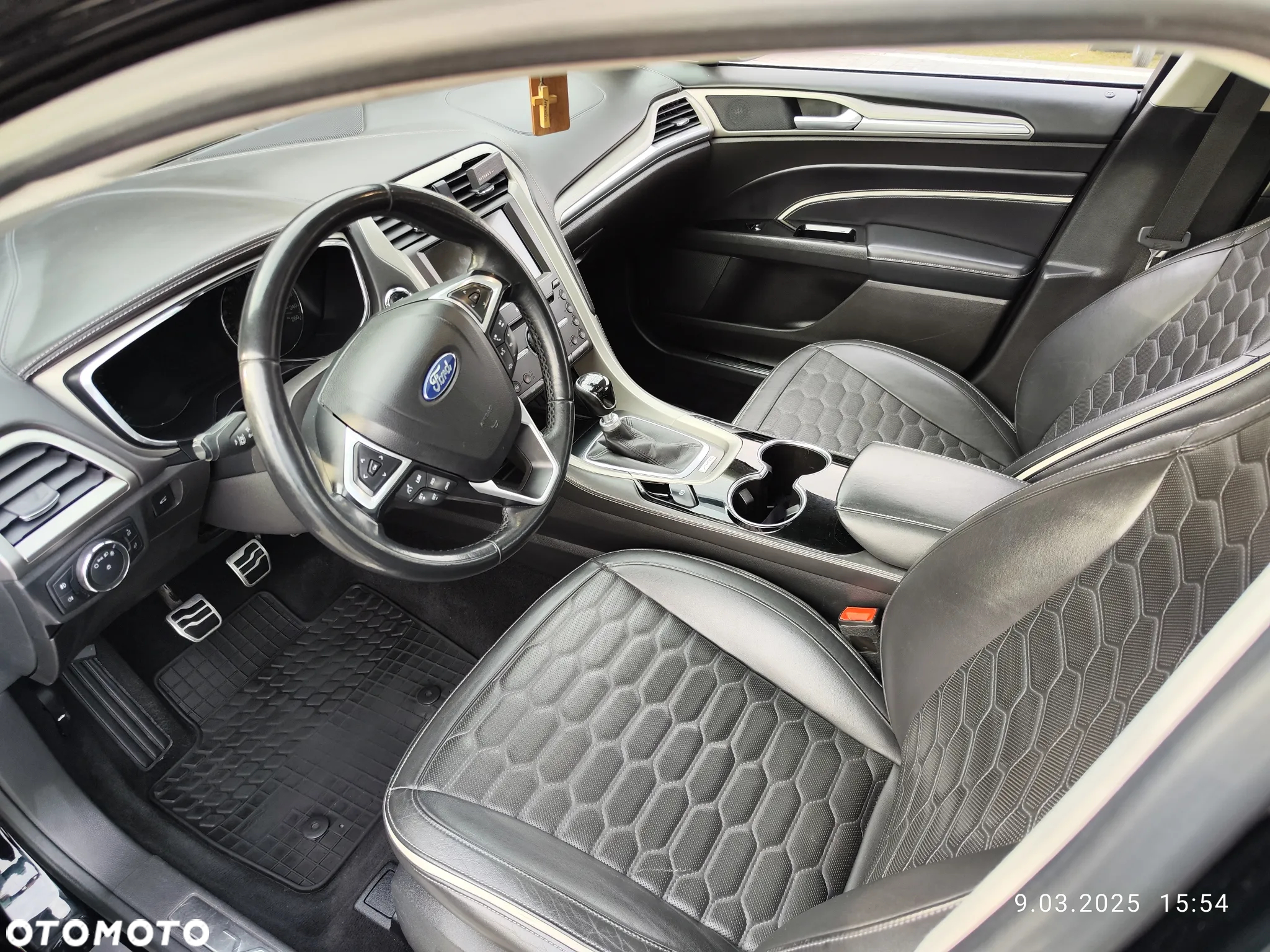 Ford Mondeo Vignale 2.0 TDCi - 32