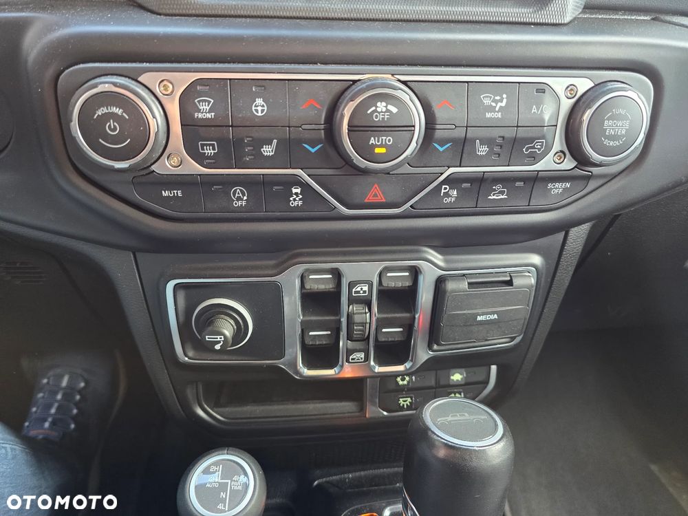 Jeep Gladiator 3.0 V6 MultiJet Overland - 19