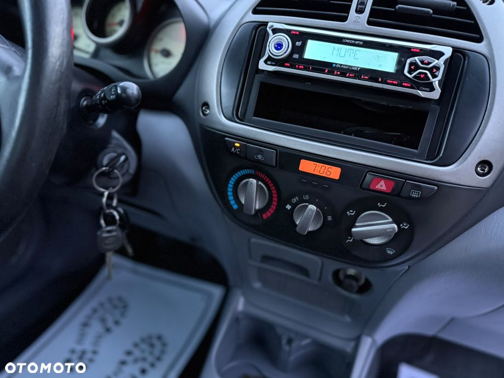 Toyota RAV4 4x2 Edition - 17