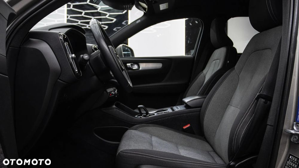 Volvo XC 40 T3 Momentum Pro - 13