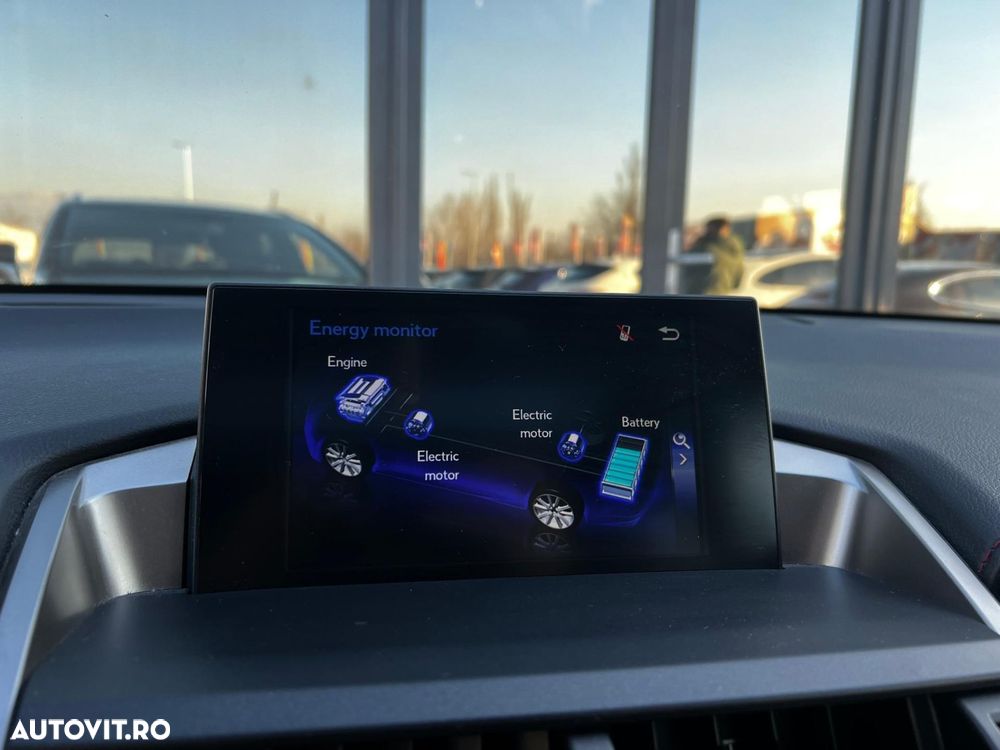 Lexus Seria NX - 19