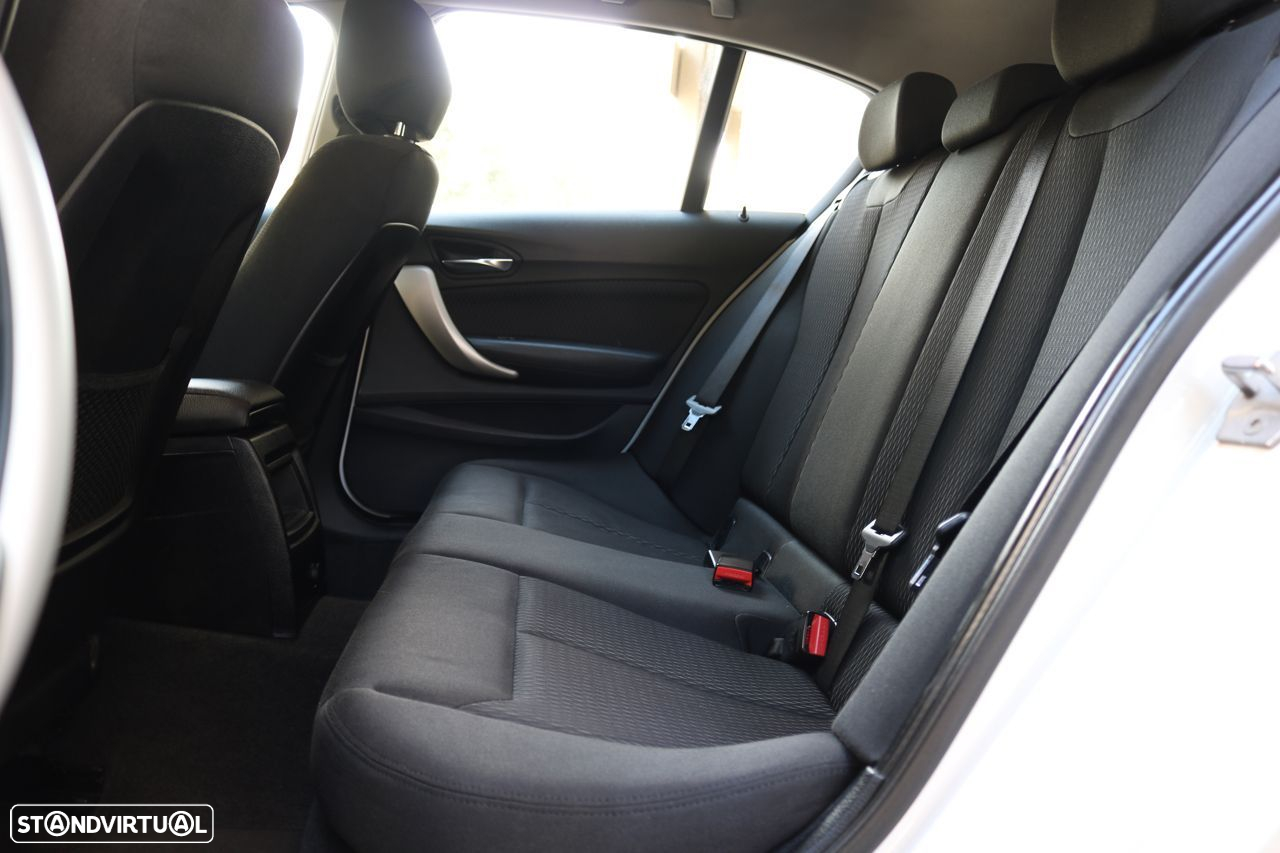 BMW 116 d EDynamics Line Urban - 14
