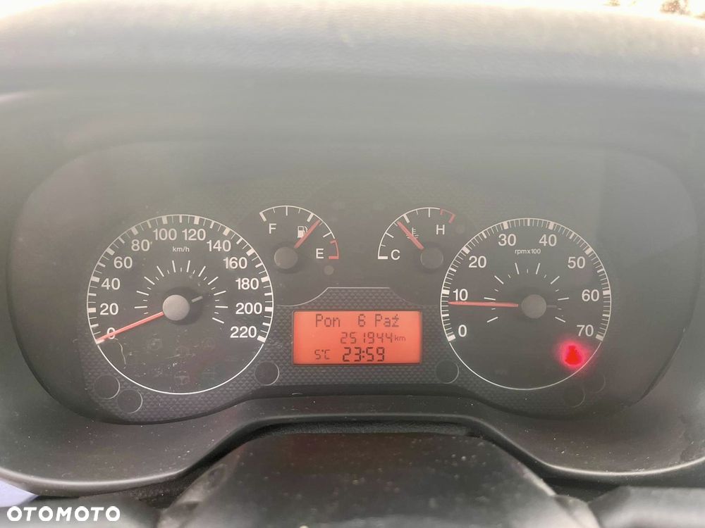 Fiat Grande Punto - 17