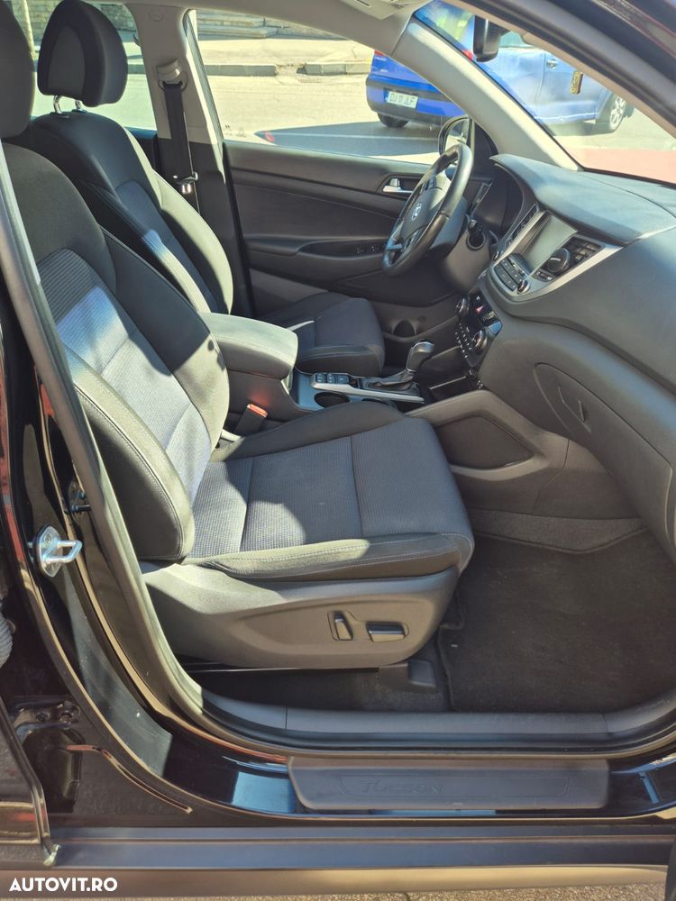 Hyundai Tucson 2.0 CRDI 4WD 6AT Luxury+ - 23