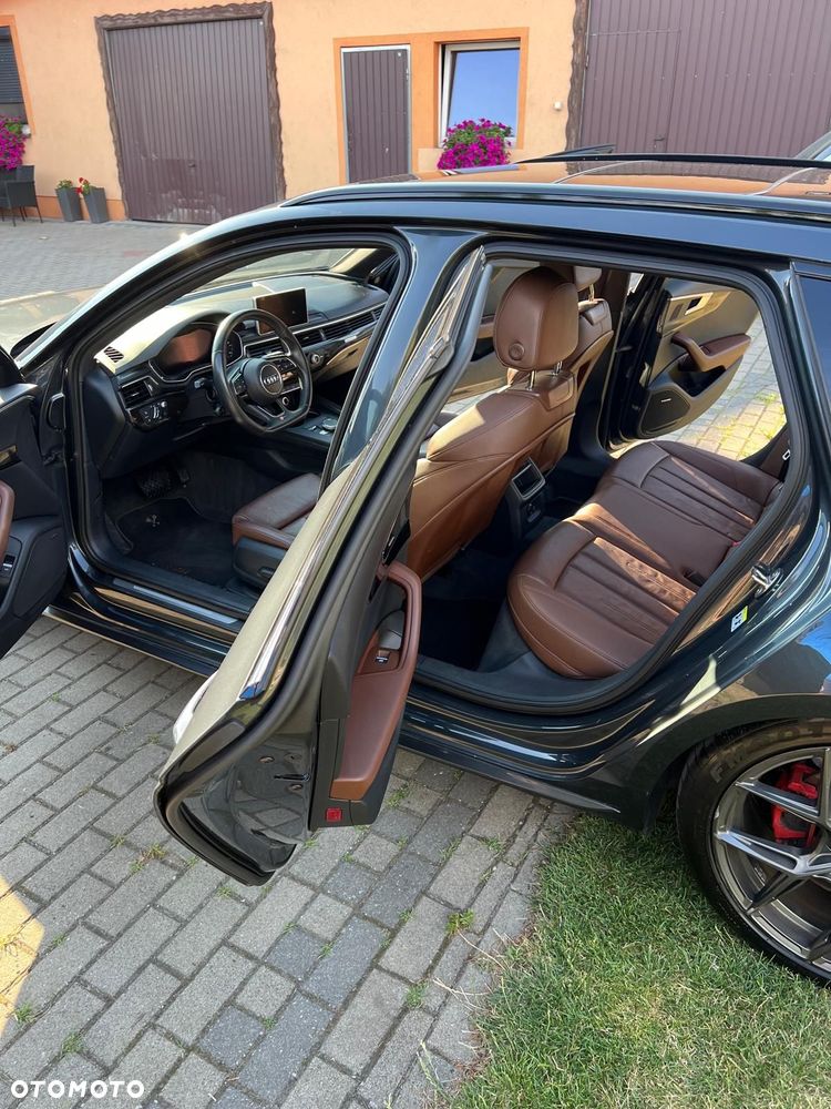 Audi A4 Avant 2.0 TDI Quattro S tronic - 17
