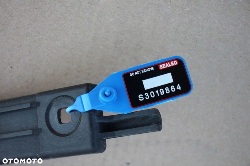 Ślizg mocowanie zderzaka tył AUDI TT 8N oryginalny 8N0807453 - 3