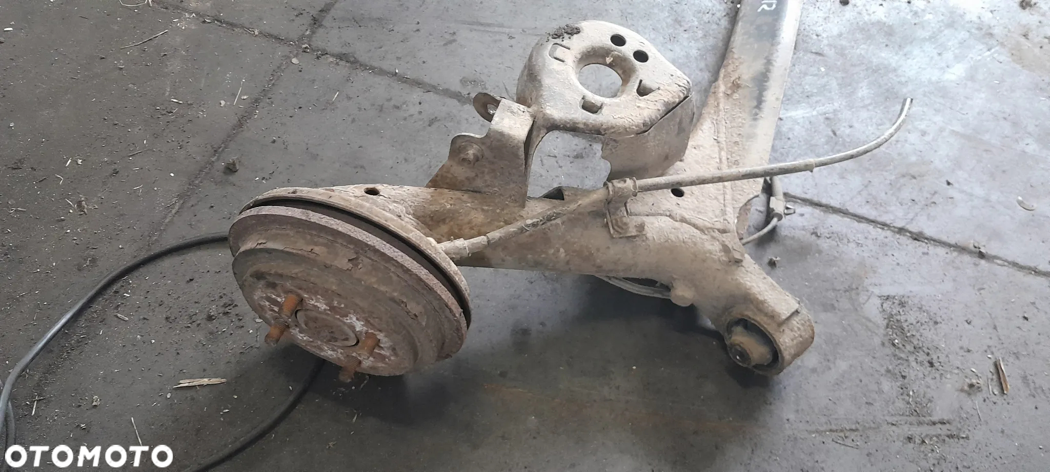 HONDA JAZZ II 1.3 BELKA TYLNA TYŁ OŚ KOMPLETNA BĘBNY ABS nr. 17/2 - 2