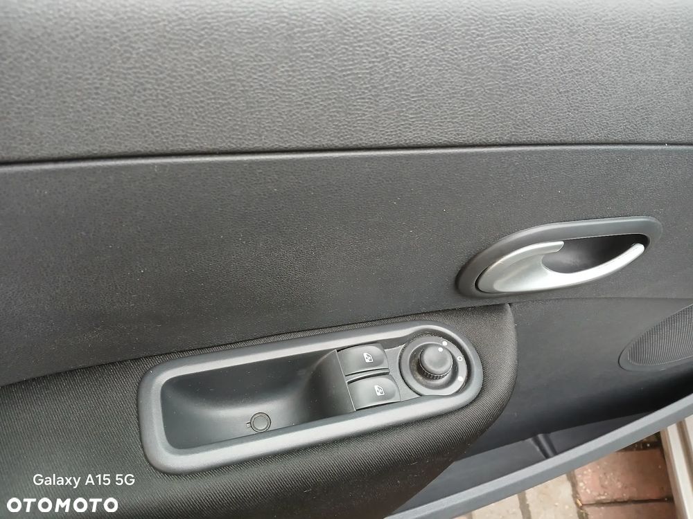 Renault Clio TCe 100 TomTom Edition - 23