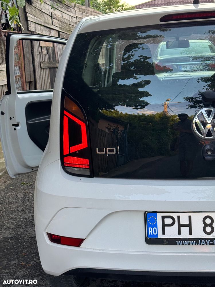 Volkswagen up! (BlueMotion Technology) move - 27