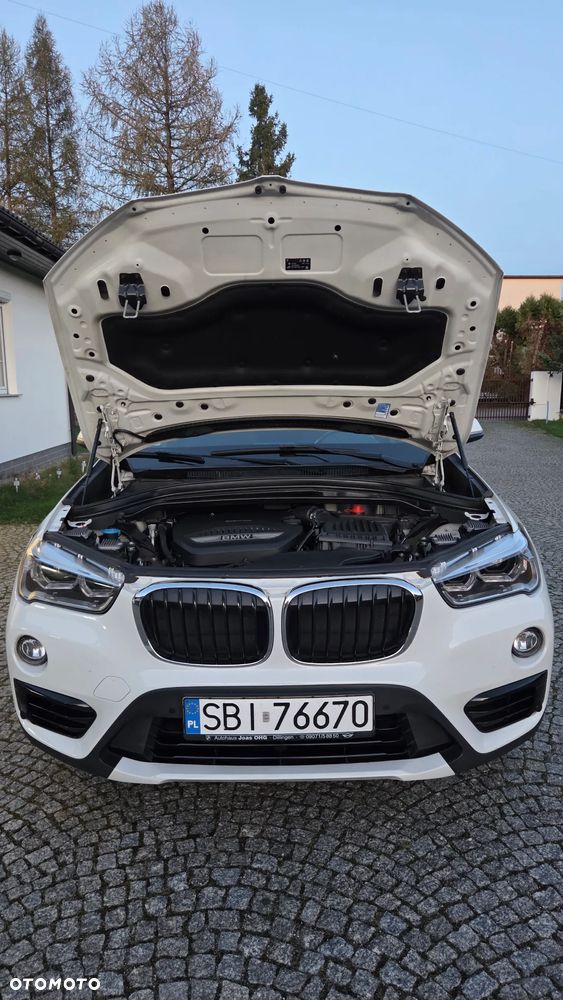 BMW X1 xDrive20d Sport Line - 13