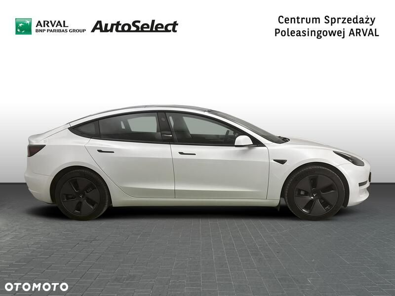 Tesla Model 3 - 8