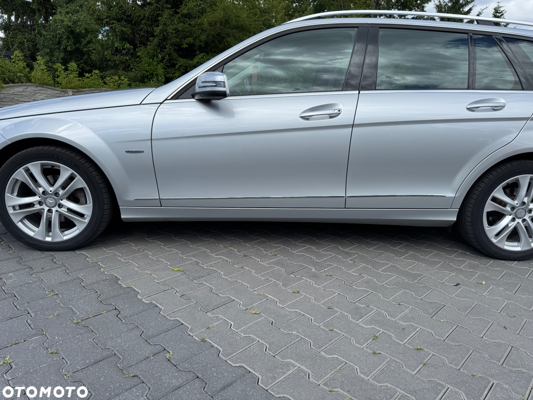 Mercedes-Benz Klasa C 180 CGI BlueEff Avantgarde - 7