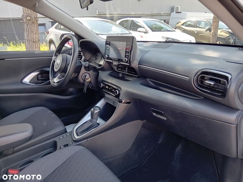 Toyota Yaris - 6