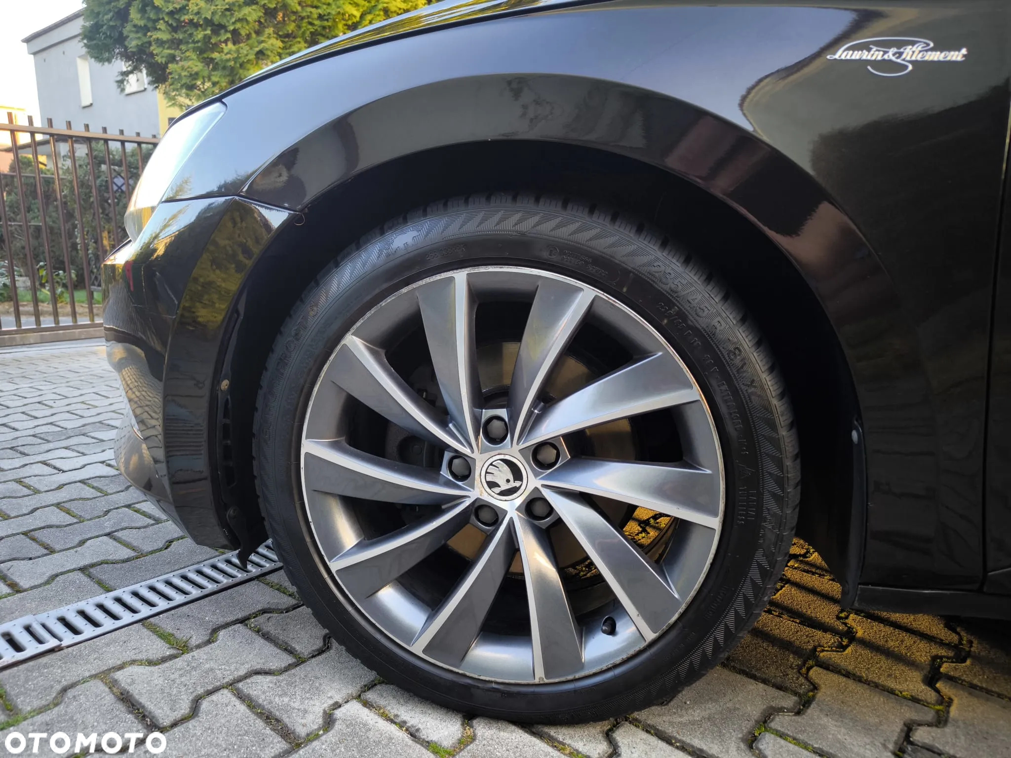 Skoda Superb 2.0 TDI 4x4 L&K DSG - 9