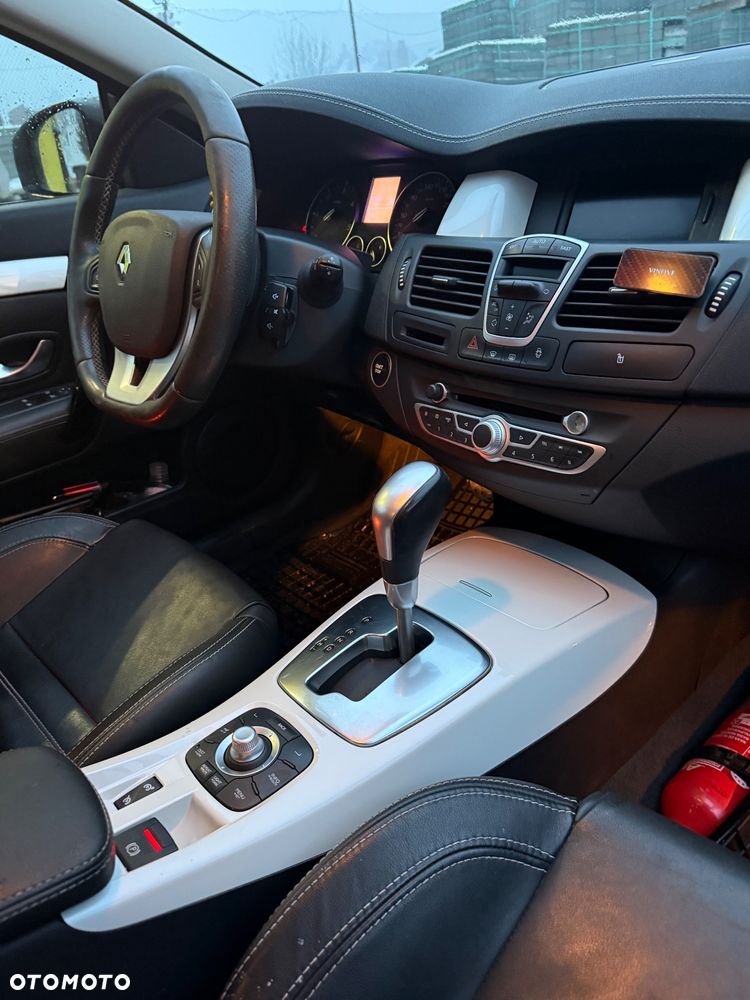 Renault Laguna 2.0 dCi Monaco GP ESM - 8