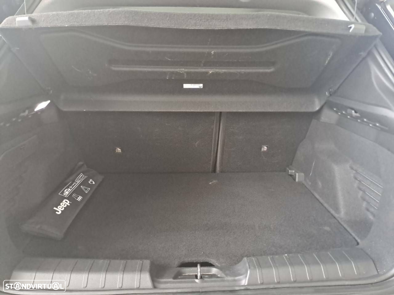 Jeep Avenger 1.2 GSE T3 Altitude - 6