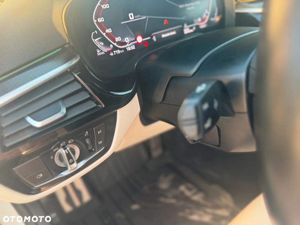 BMW Seria 5 520d xDrive M Sport sport - 22