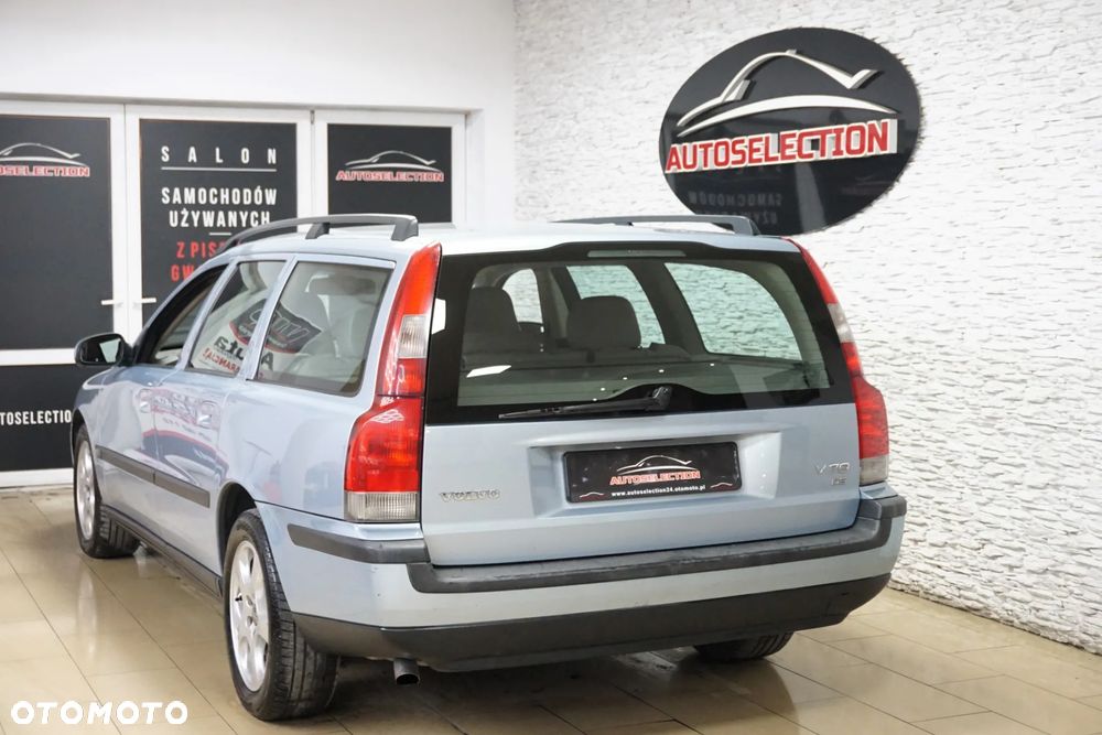 Volvo V70 D5 Comfort - 6