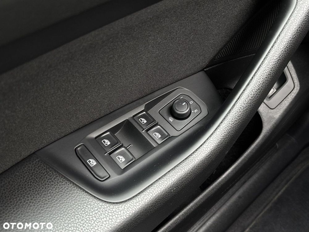 Volkswagen Passat 2.0 TDI SCR Comfortline DSG - 17