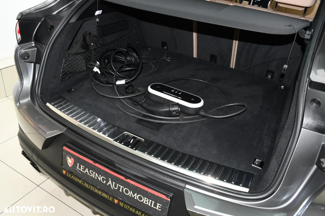 Porsche Cayenne Coupe E-Hybrid Tiptronic S Platinum Edition - 17