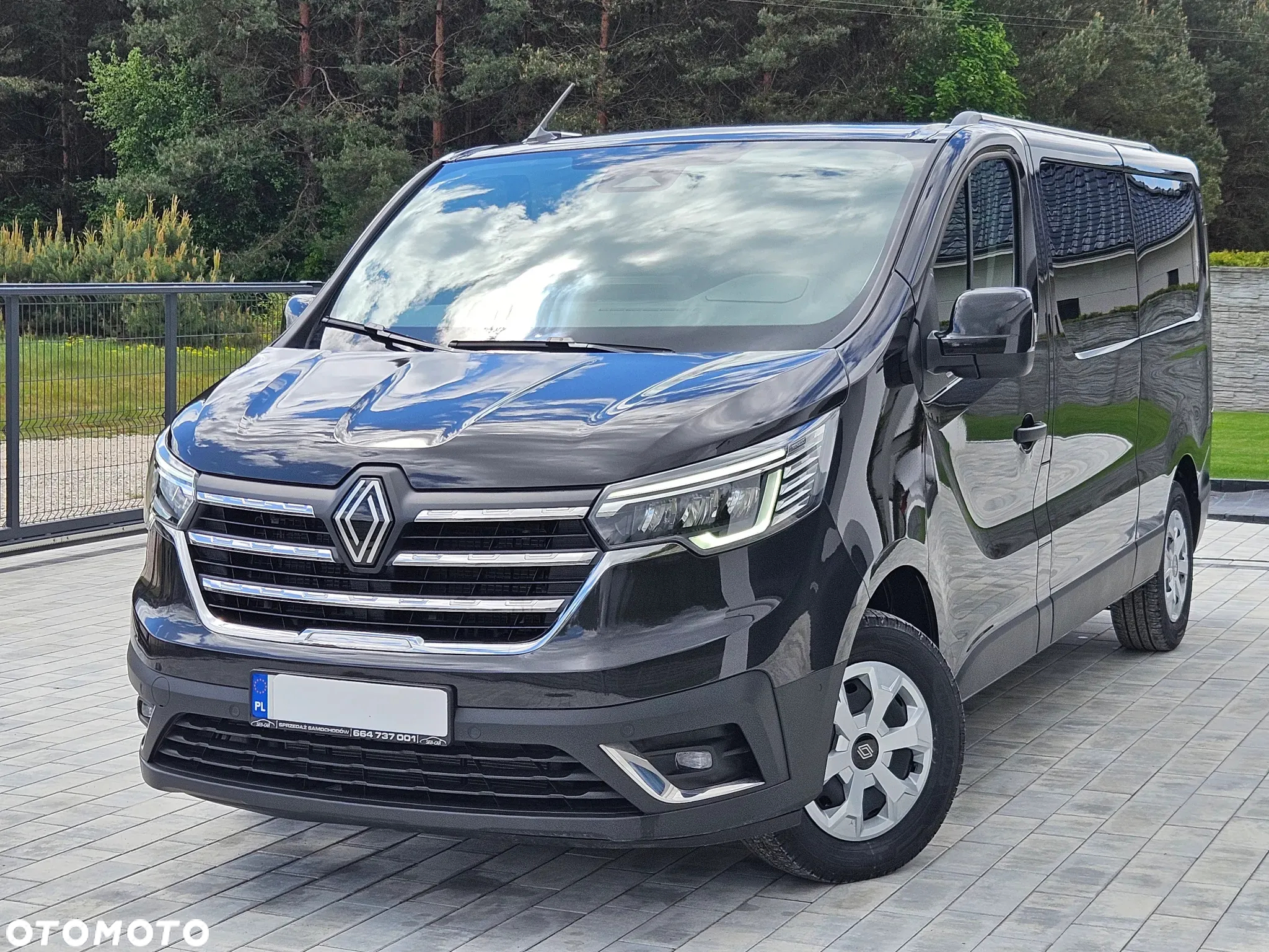 Renault Trafic - 2