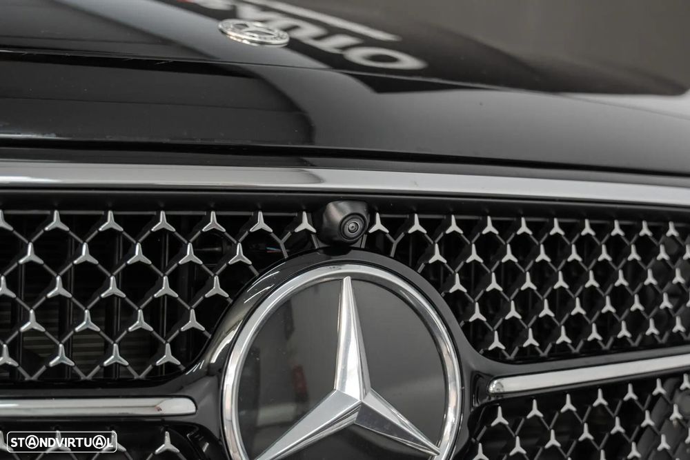 Mercedes-Benz E 300 e - 4