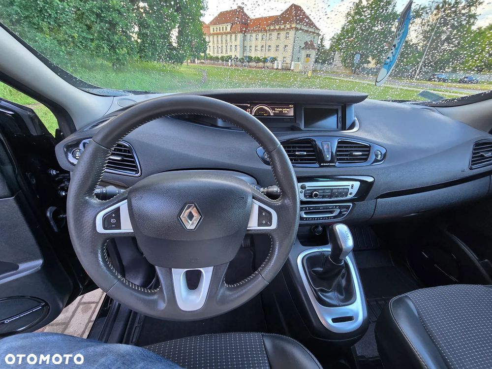 Renault Scenic 1.5 dCi Bose EDition EDC - 11