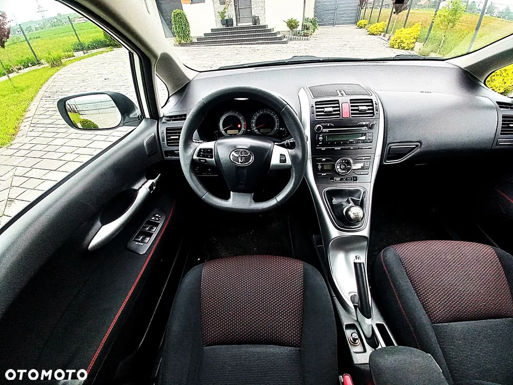 Toyota Auris 1.6 Edition - 17