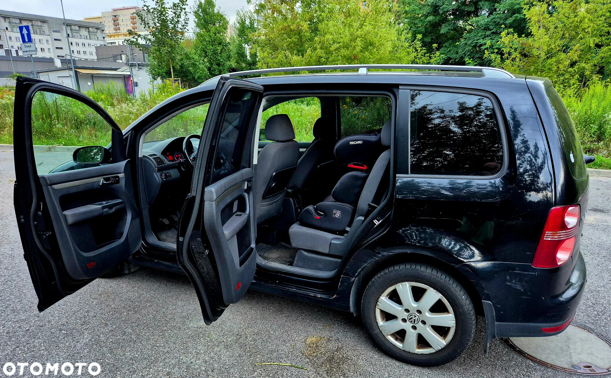 Volkswagen Touran 2.0 TDI Trendline - 12
