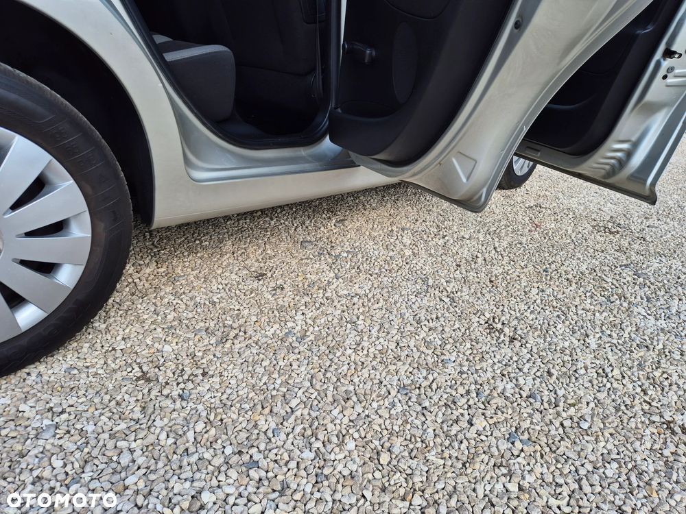 Peugeot 207 1.4 Presence - 14