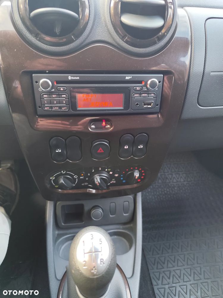 Dacia Duster 1.6 16V 4x2 - 11