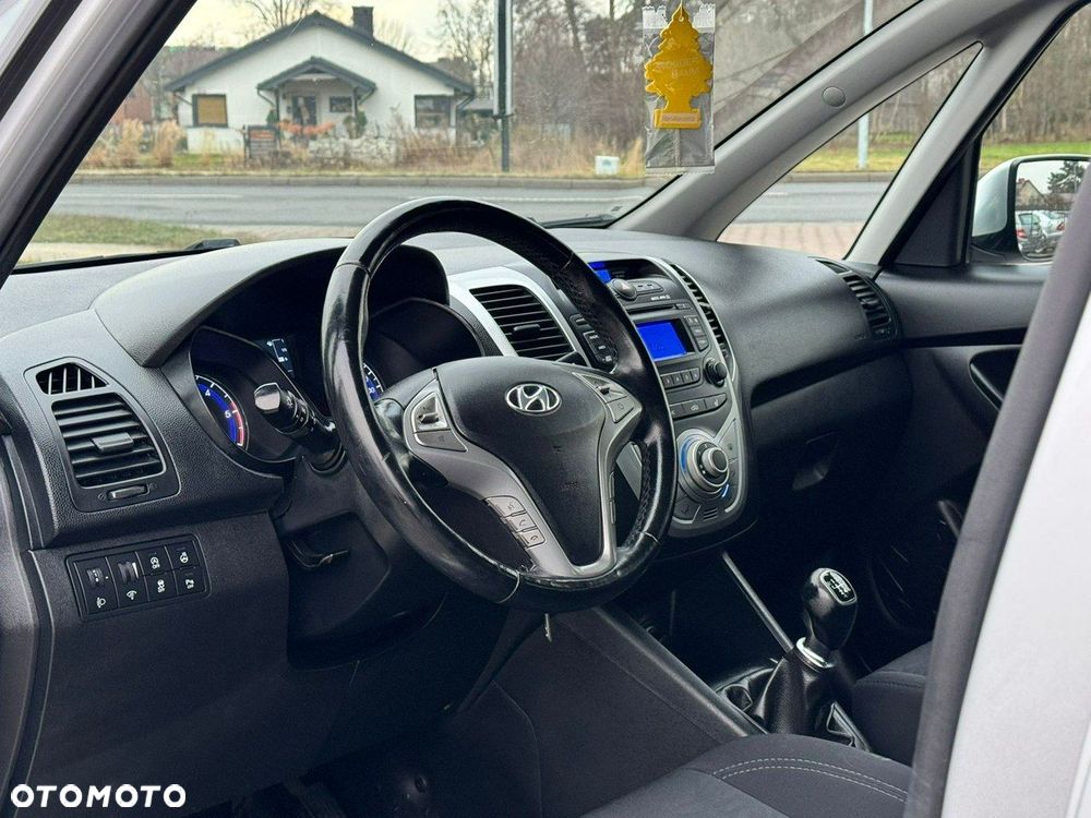 Hyundai ix20 - 19