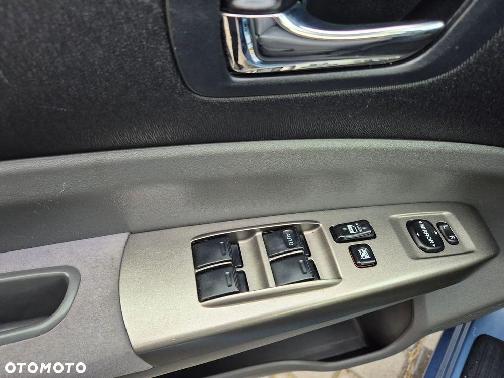 Toyota Prius 1.5 VVT-i Sol - 19