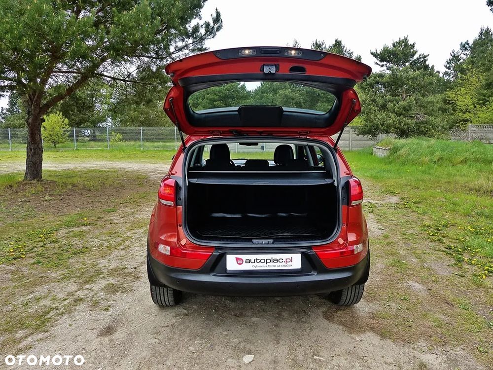 Kia Sportage 1.7 CRDI 2WD ISG Dream-Team Edition - 10