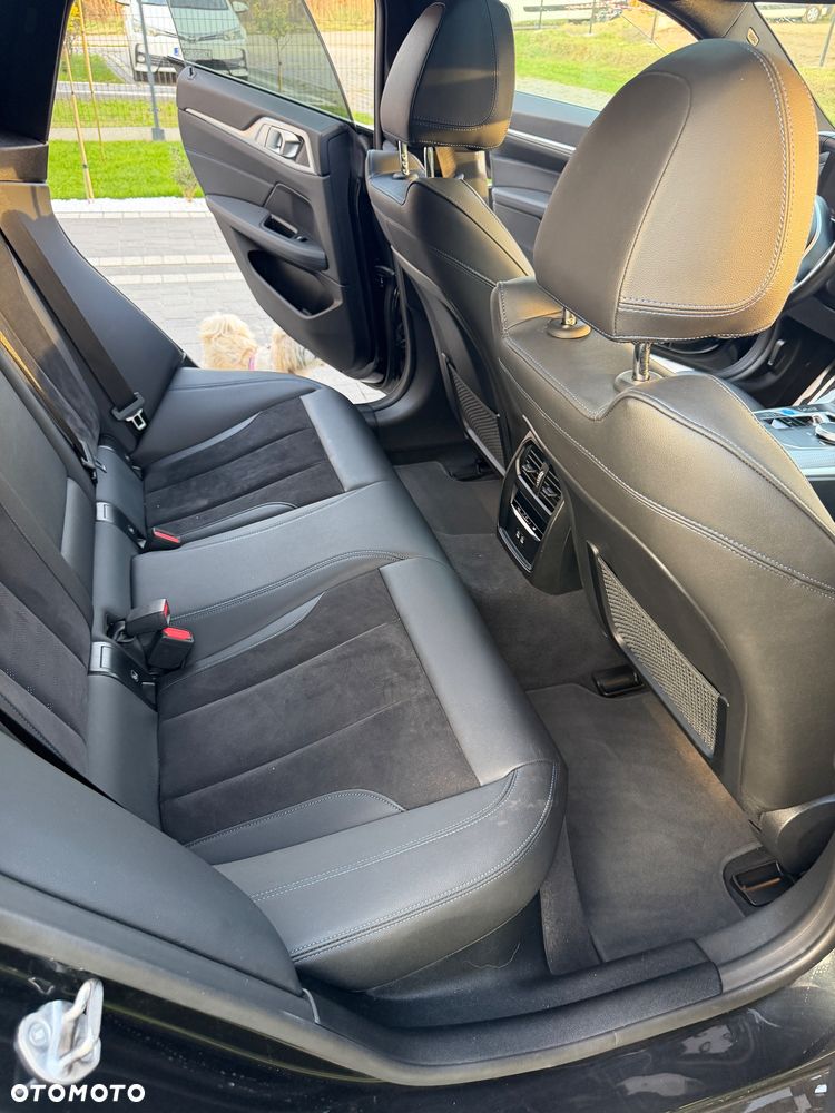 BMW i4 70.3kWh eDrive 35 M Sport Edition - 14